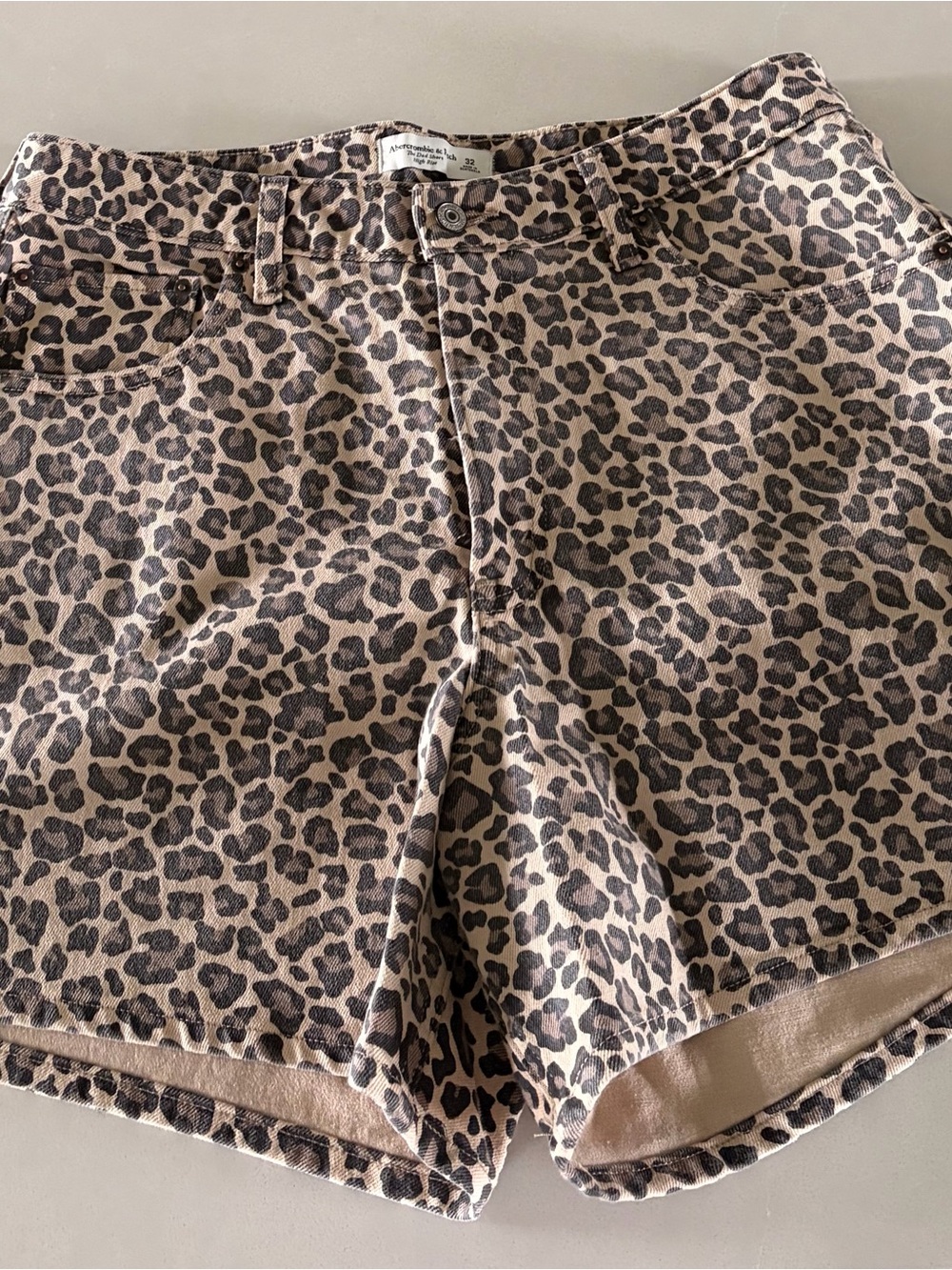 Abercrombie & Fitch Leopard Print High-Waist Shorts - Tan & Black